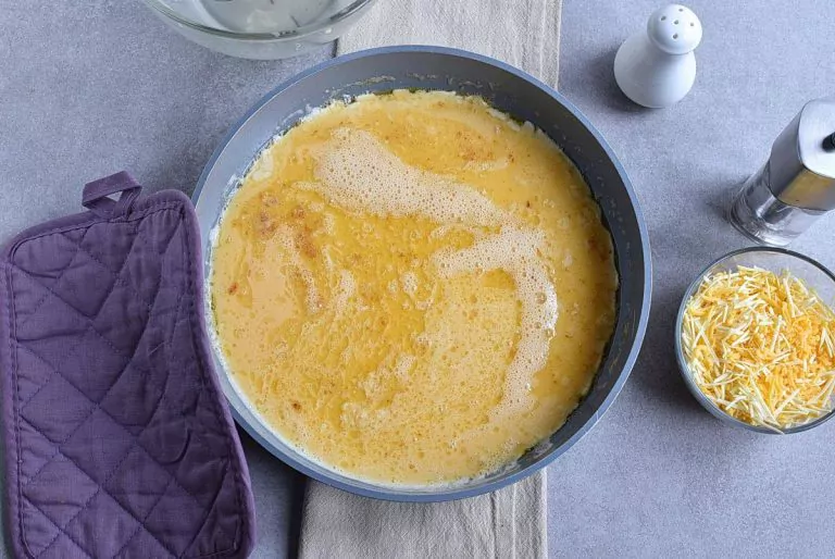 Step 3 - Perfect Scrambled Cheesy Eggs