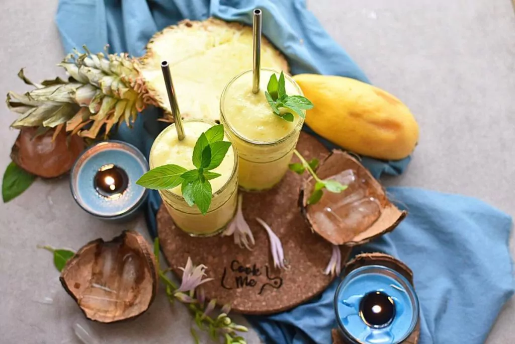 Pineapple & Mango Smoothie