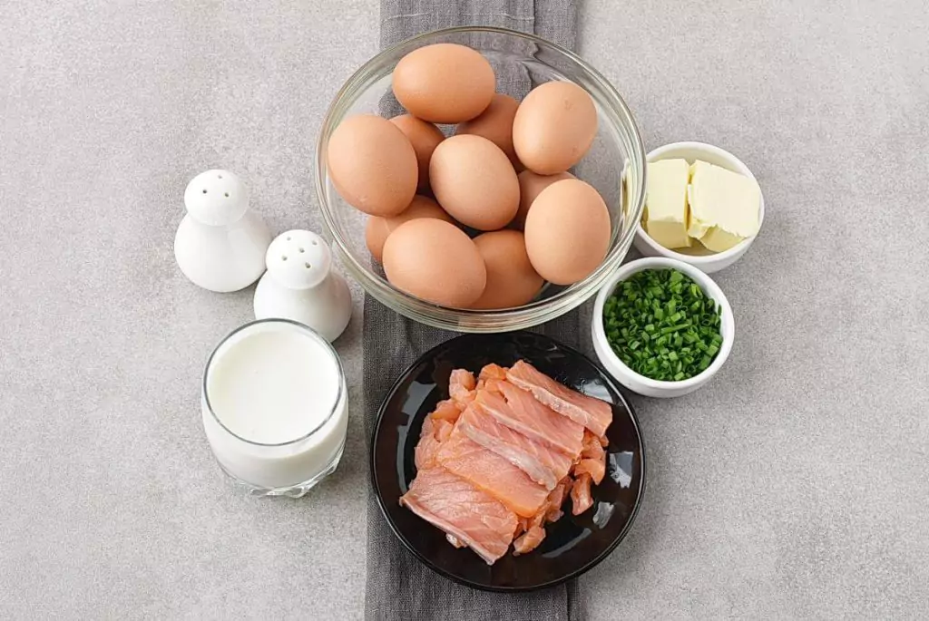 Ingredients for Scrambled Eggs with Smoked Salmon