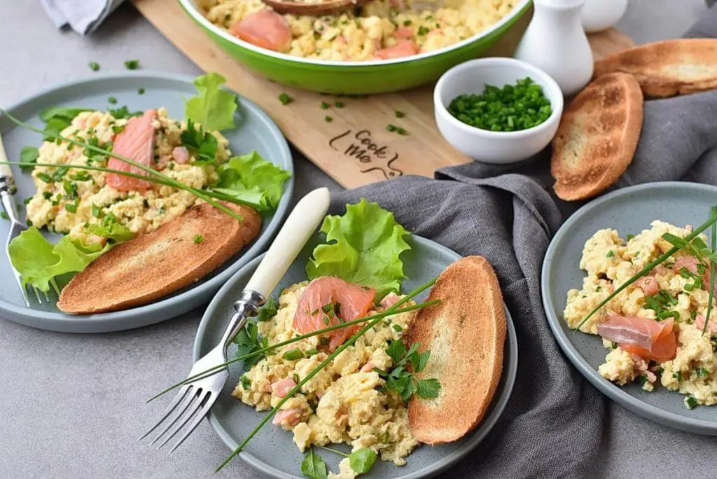 Scrambled Eggs with Smoked Salmon