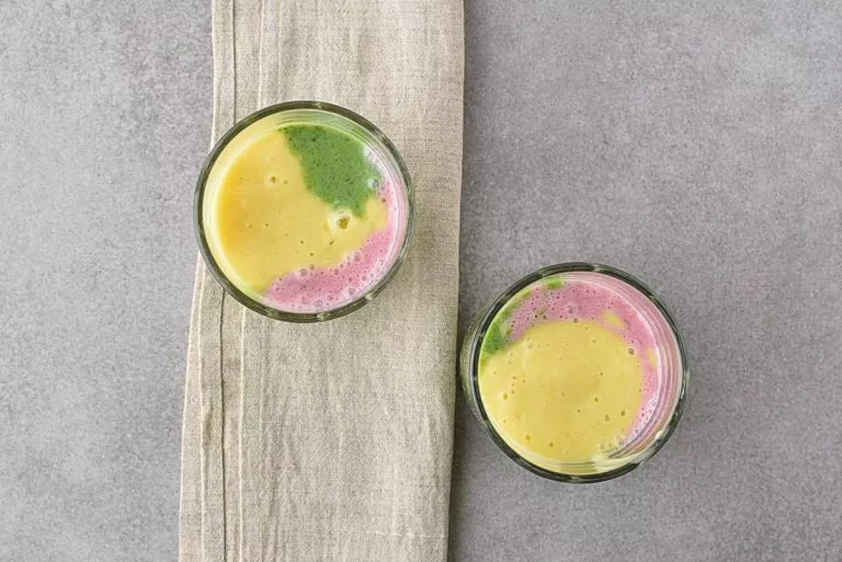 Step 4 - Spinach Strawberry Mango Banana Smoothie