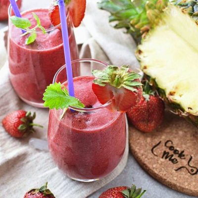 Strawberry-Blackberry-Banana-Pineapple-Smoothie-Recipes–Healthy-Strawberry-Blackberry-Pineapple-Smoothie–-Easy-Strawberry-Blackberry-Pineapple-Smoothie