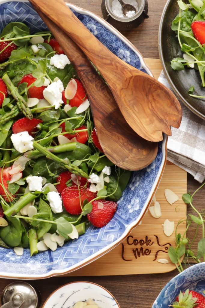 Strawberry Spinach & Asparagus Salad