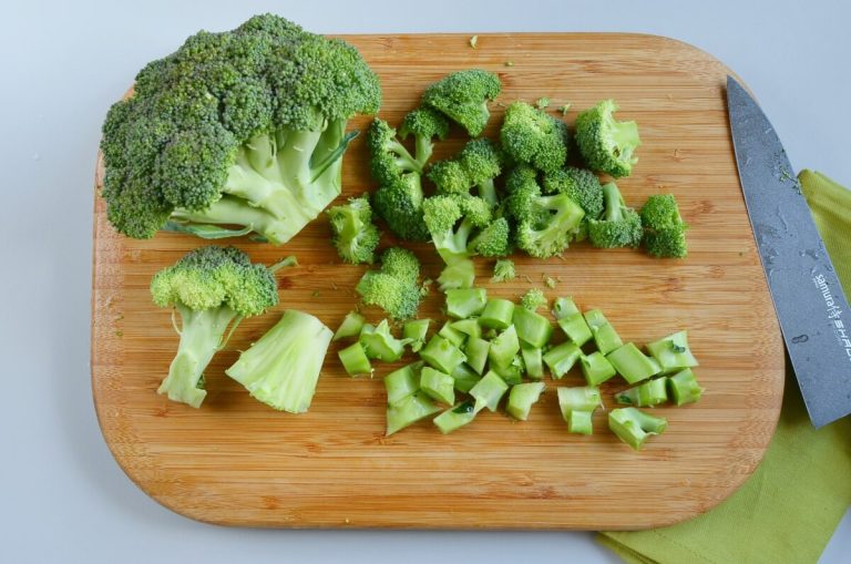 Step 3 - Vegan Broccoli Basil Potato Soup