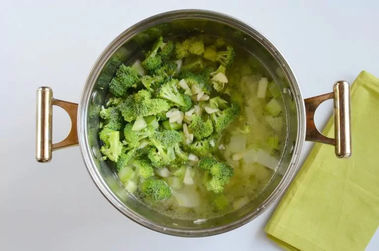 Step 3 - Vegan Broccoli Basil Potato Soup