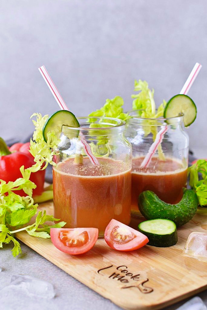 Vegetable Juice with Tomatoes & Cucumber