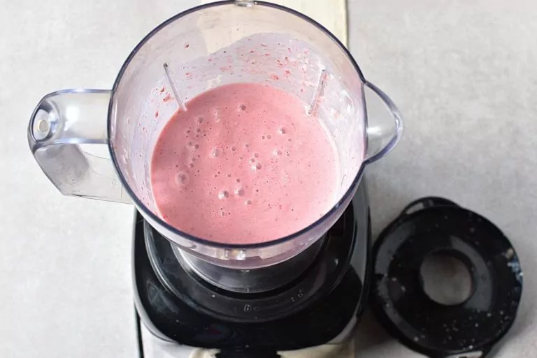 Step 4 - White Chocolate Strawberry Smoothie