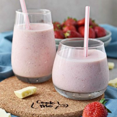 White-Chocolate-Strawberry-Smoothie-Recipes–-Homemade-White-Chocolate-Strawberry-Smoothie–Easy-White-Chocolate-Strawberry-Smoothie