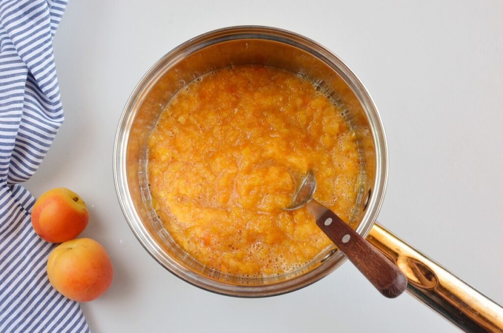 15 Minute Apricot Raspberry Preserves recipe - step 2
