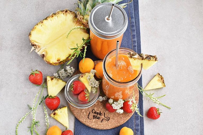 Apricot Strawberry Coconut Smoothie Recipe Cook.me Recipes