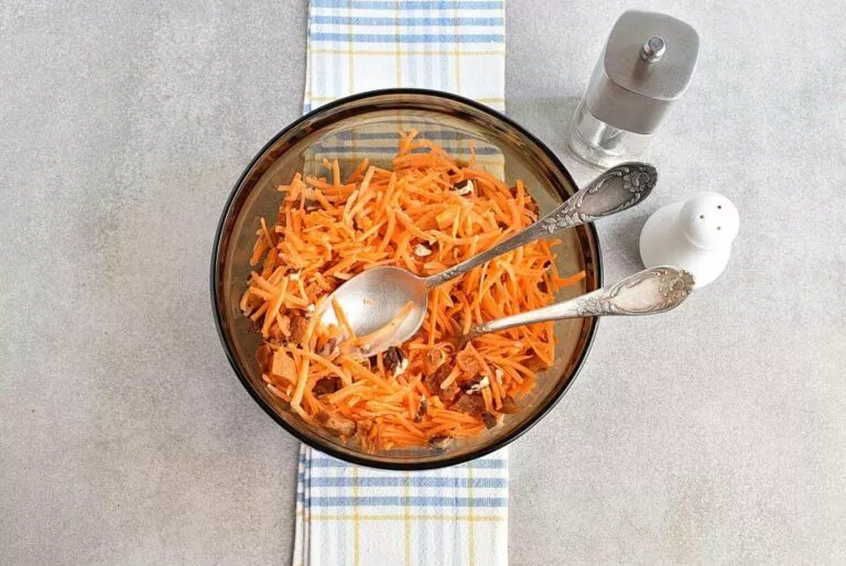 Step 3 - Carrot Salad with Apricots and Pecans