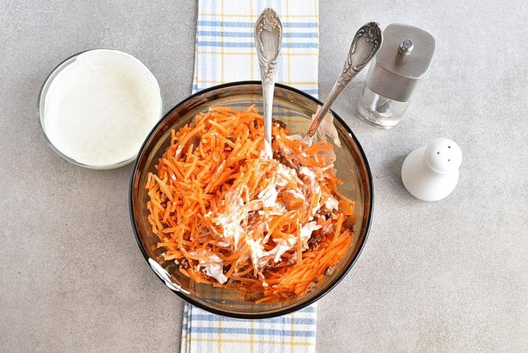 Step 5 - Carrot Salad with Apricots and Pecans