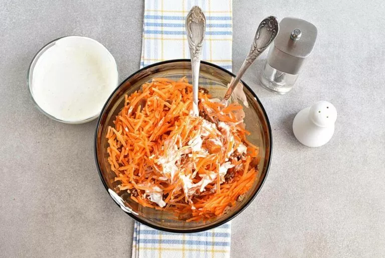 Step 5 - Carrot Salad with Apricots and Pecans
