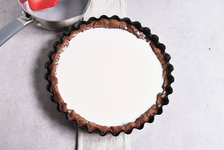 Step 9 - Chocolate Triple Berry Panna Cotta Tart
