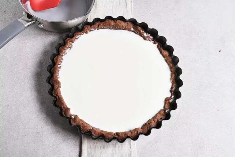 Step 9 - Chocolate Triple Berry Panna Cotta Tart