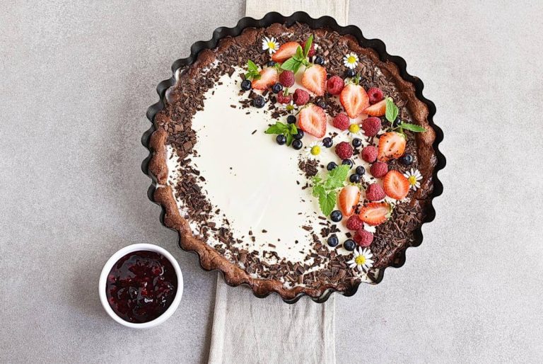 Step 11 - Chocolate Triple Berry Panna Cotta Tart