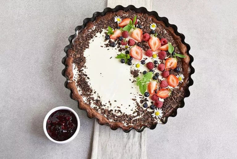 Step 11 - Chocolate Triple Berry Panna Cotta Tart