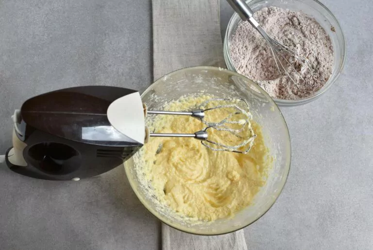 Step 1 - Chocolate Triple Berry Panna Cotta Tart