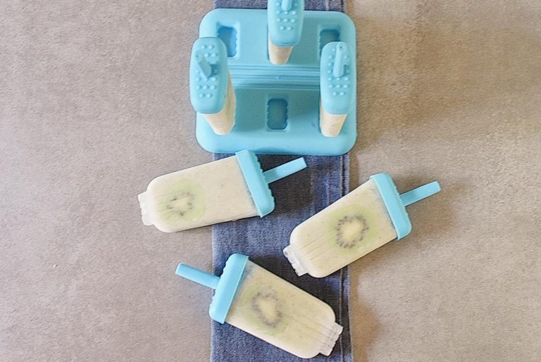 Step 4 - Creamy Kiwi Key Lime Popsicles