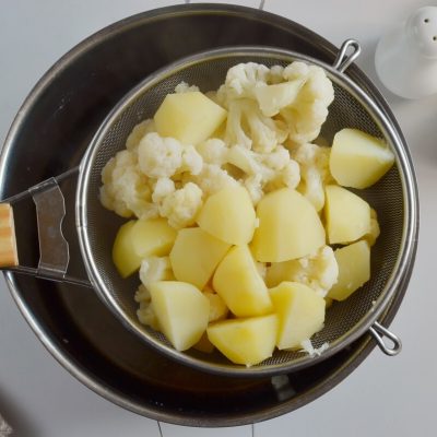 Easy Cauliflower Fritters recipe - step 2