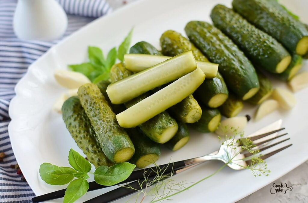 How to serve Easy Refrigerator Pickles