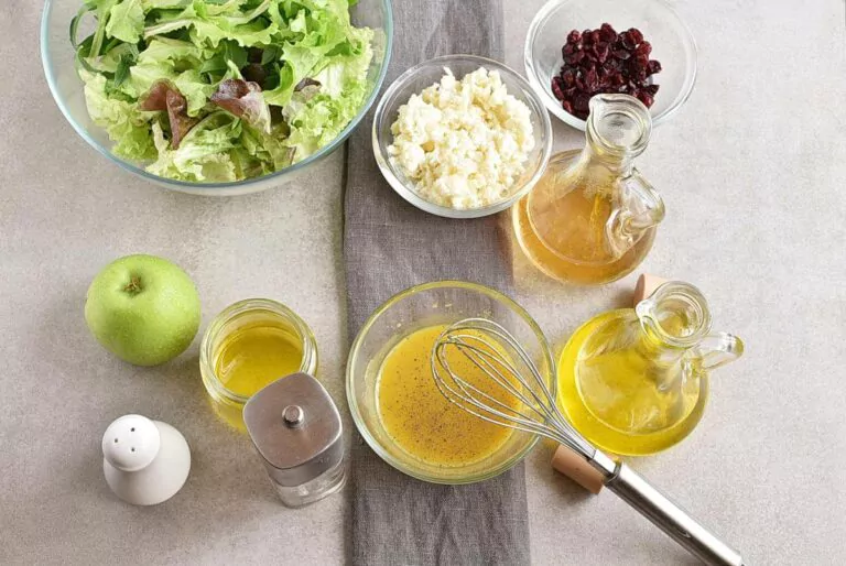 Step 2 - Green Salad with Apples, Cranberries and Pepitas