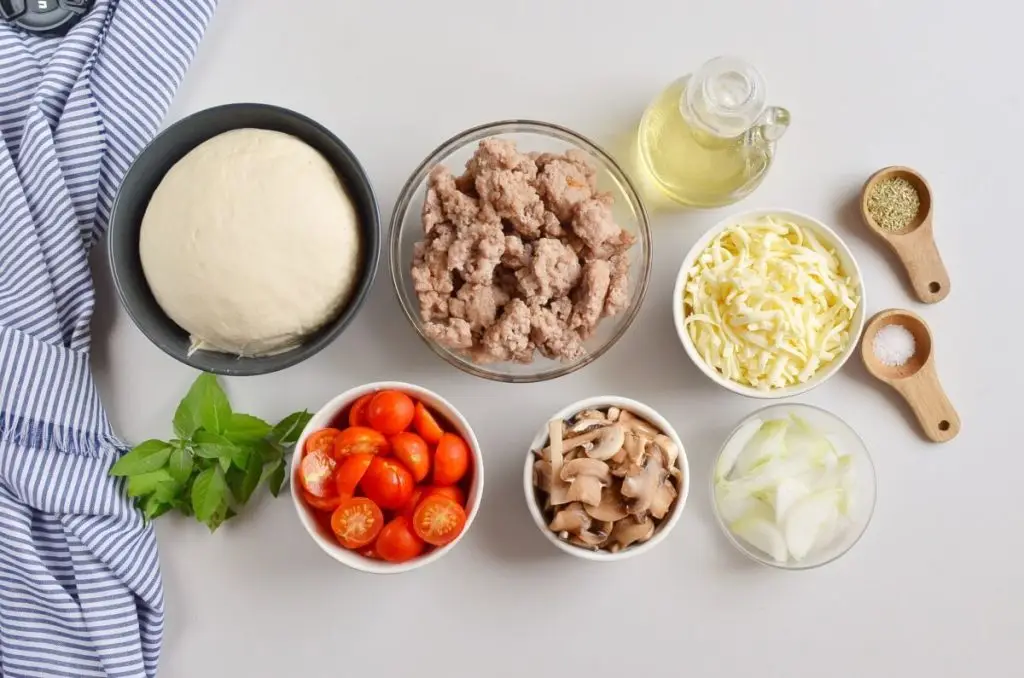 Ingredients for Homemade Fresh Tomato Pizza