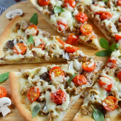 Homemade Fresh Tomato Pizza Recipe-How To Make Homemade Fresh Tomato Pizza-Delicious Homemade Fresh Tomato Pizza