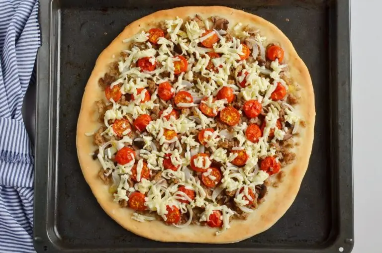 Step 7 - Homemade Fresh Tomato Pizza