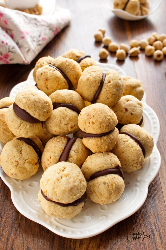 Italian Nut Cookies (Baci di Dama)