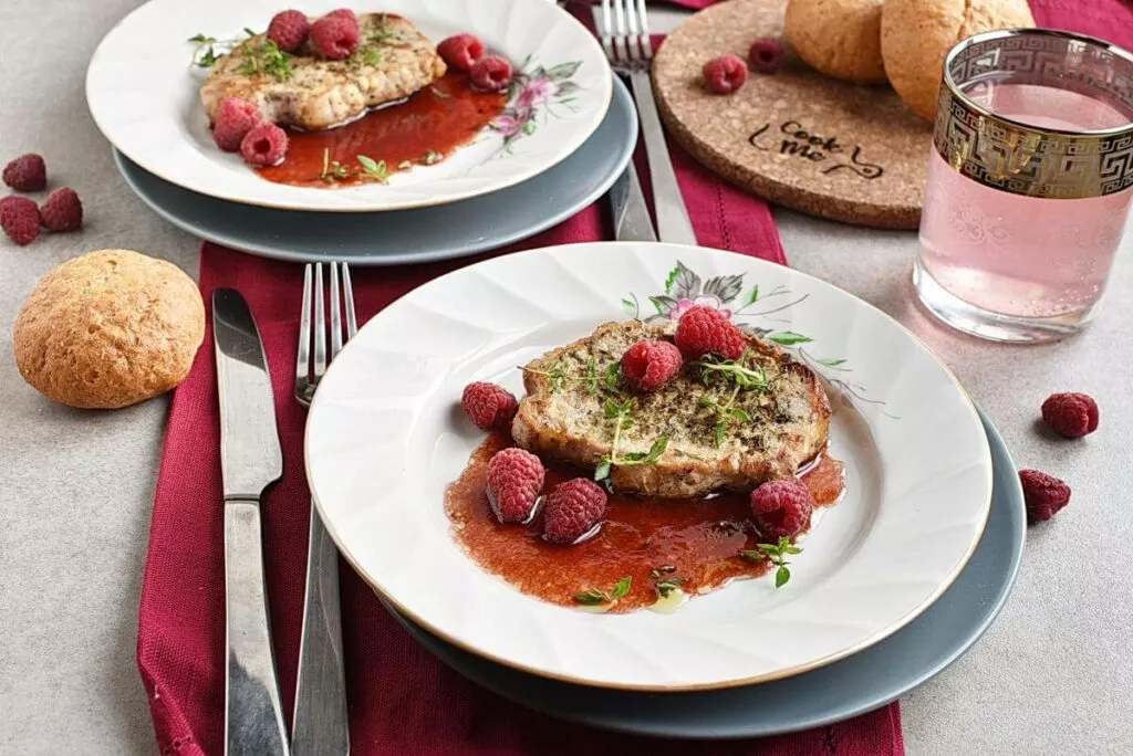 Pork Chops with Raspberry Sauce
