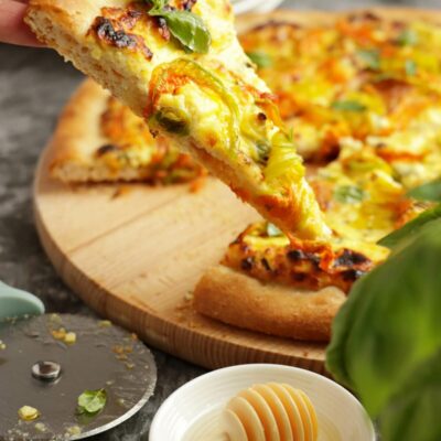 Squash Blossom Pizza Recipe-Squash Blossom Pizza with Honey and Ricotta-White Pizza Recipe