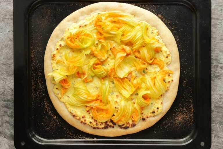 Squash Blossom Pizza Recipe Cook.me Recipes