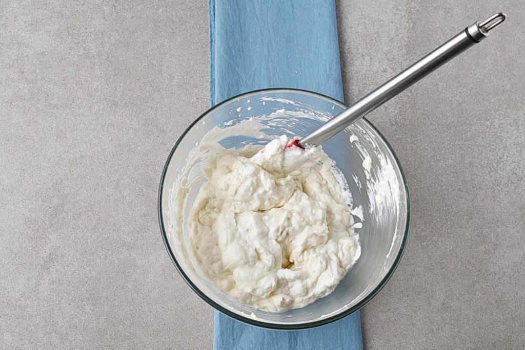 Whipped Cream Cheese Fruit Dip recipe - step 2