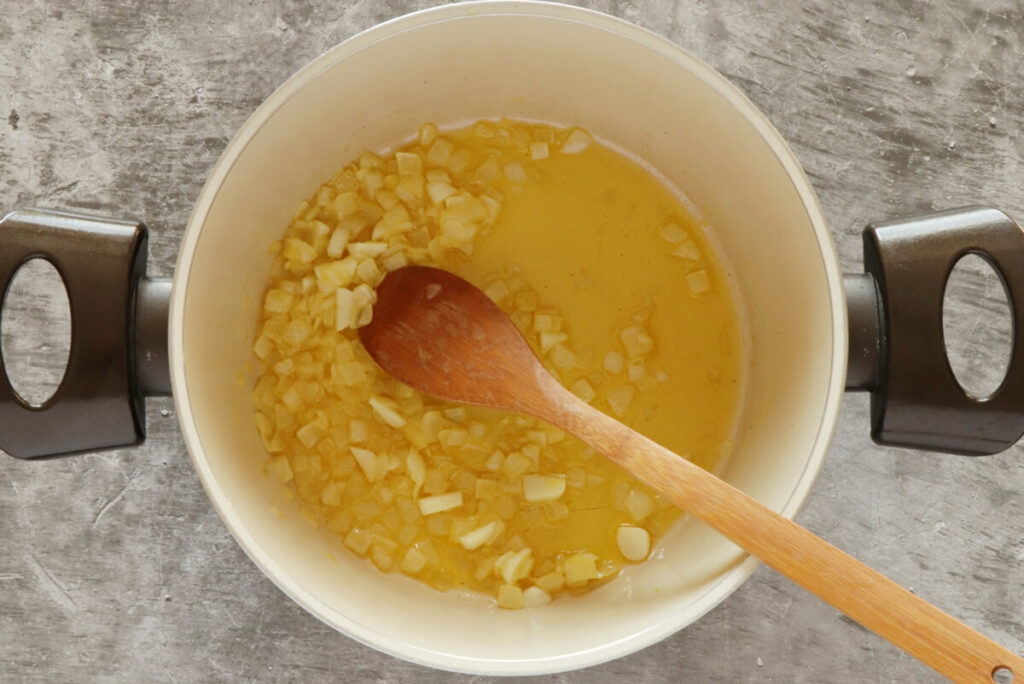 Yellow Squash Soup recipe - step 1