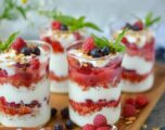 Yogurt and Fruit Parfaits