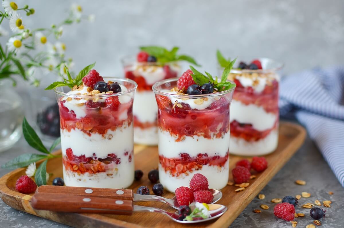 Yogurt and Fruit Parfaits Recipe-How To Make Yogurt and Fruit Parfaits-Delicious Yogurt and Fruit Parfaits