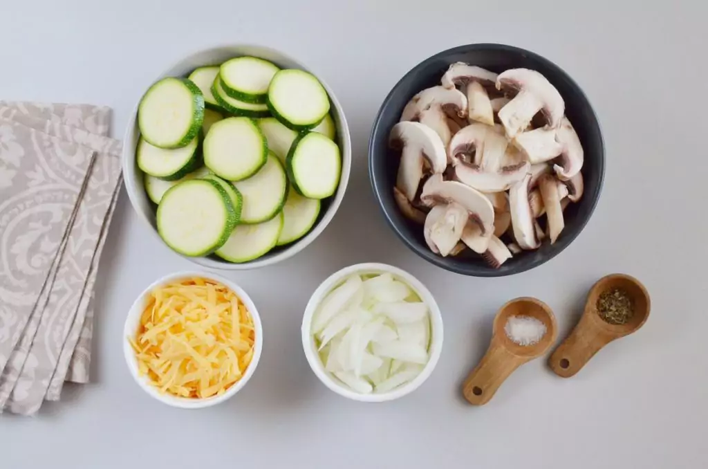 Ingredients for Low Carb Zucchini Mushroom Bake