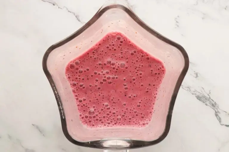 Step 2 - Antioxidant Berry Banana Smoothie