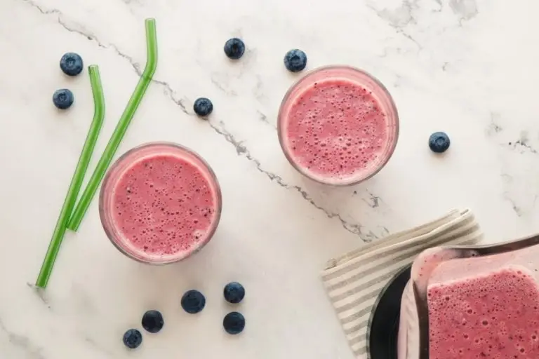 Step 3 - Antioxidant Berry Banana Smoothie