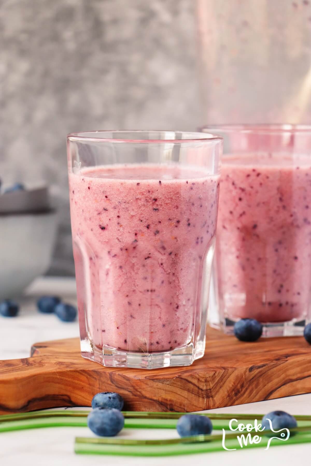 Antioxidant Berry Banana Smoothie Recipe - COOK.ME