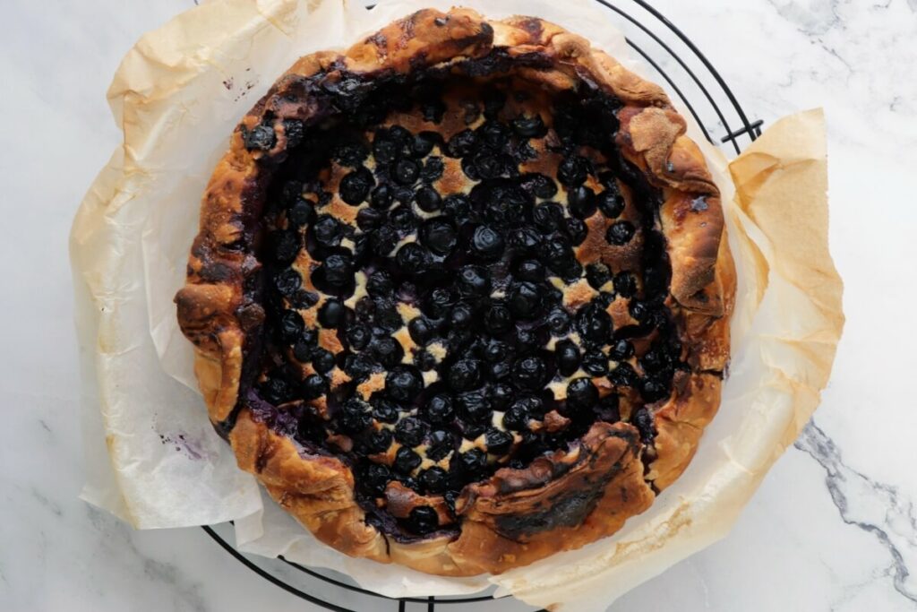 Blueberry Basque Cheesecake recipe - step 9
