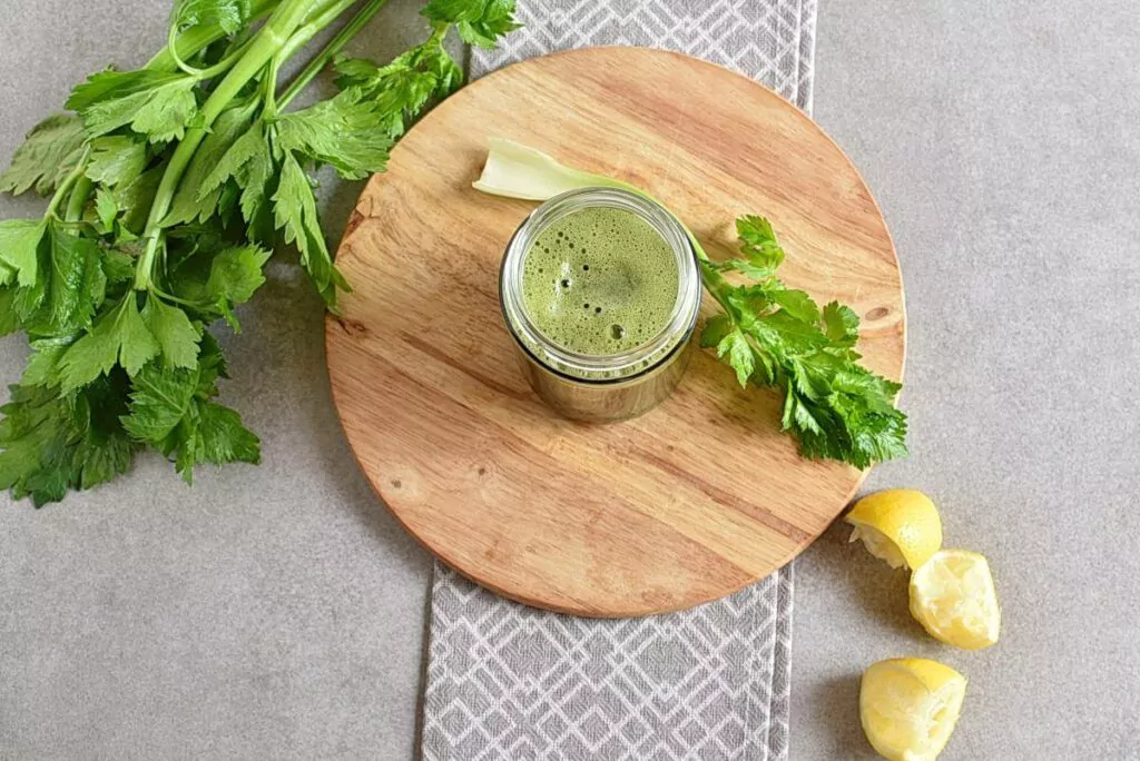 How to serve Celery Ginger and Lemon Juice