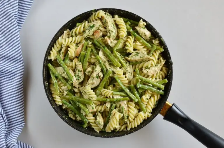 Step 7 - Creamy Chicken & Green Bean Pesto Pasta