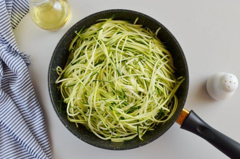 Step 3 - Creamy Roasted Red Pepper Zucchini Noodles