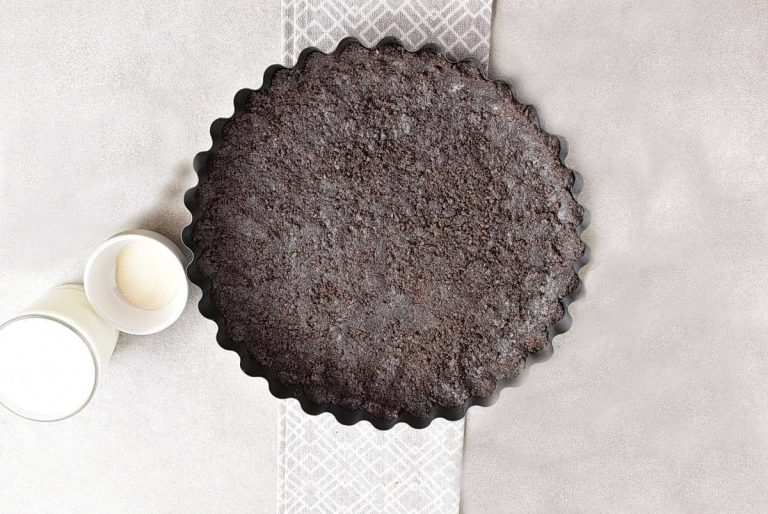 Step 2 - Easy No Bake Blackberry Tart