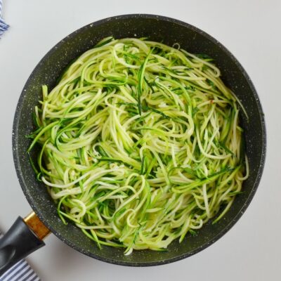 Guilt-Free Garlic Parmesan Zucchini Noodles recipe - step 3