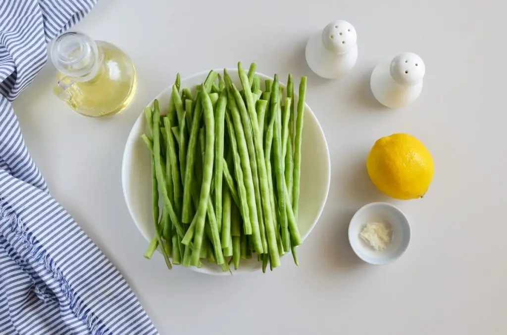 Ingredients for How to Cook Fresh Green Beans
