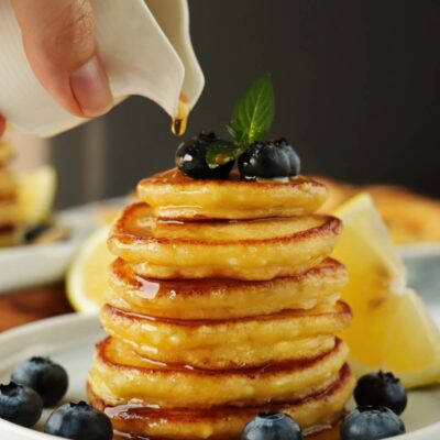 Lemon Ricotta Pancakes Recipe-Best Ricotta Pancakes-Fluffy Lemon Ricotta Pancakes-How to Make Pancakes