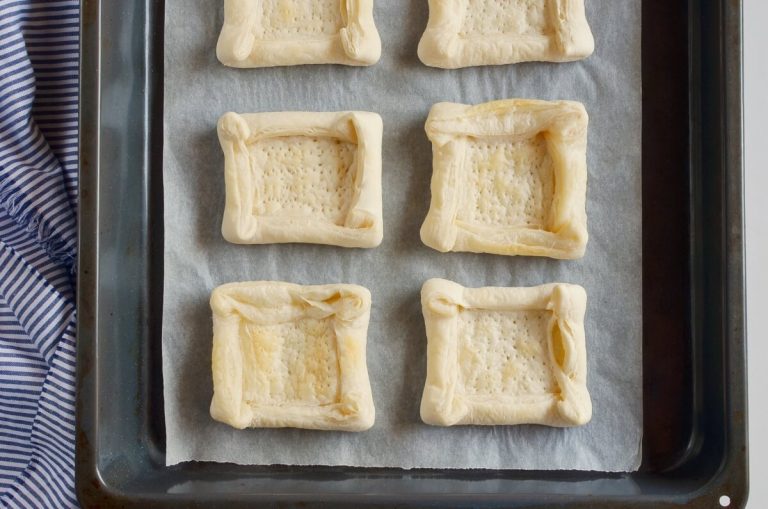 Step 4 - Puff Pastry Apple Tartlets